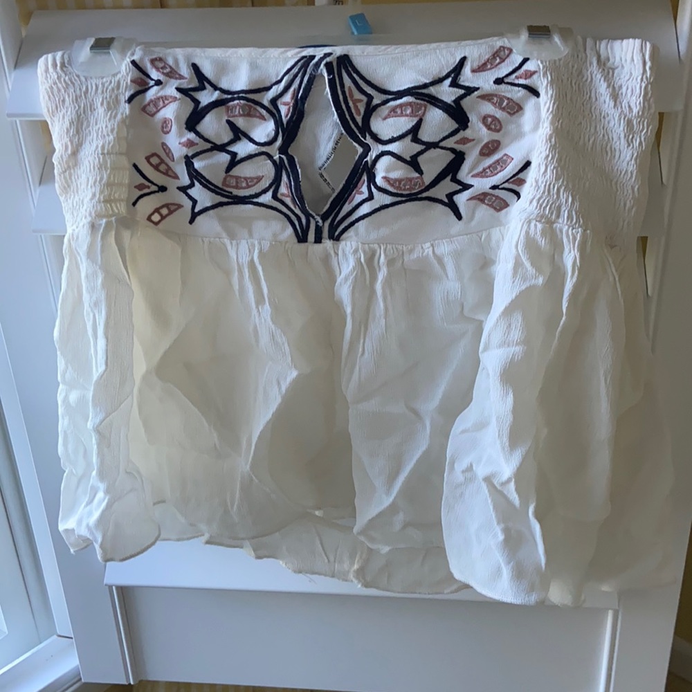 Free People white flowey shorts